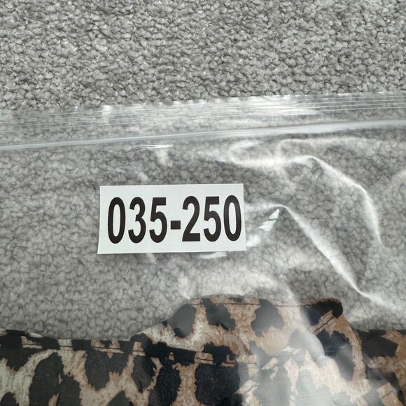 Tahari Leopard Button Down Blouse Women Medium Brown Collarless Long Sleeve NWOT - Picture 13 of 13